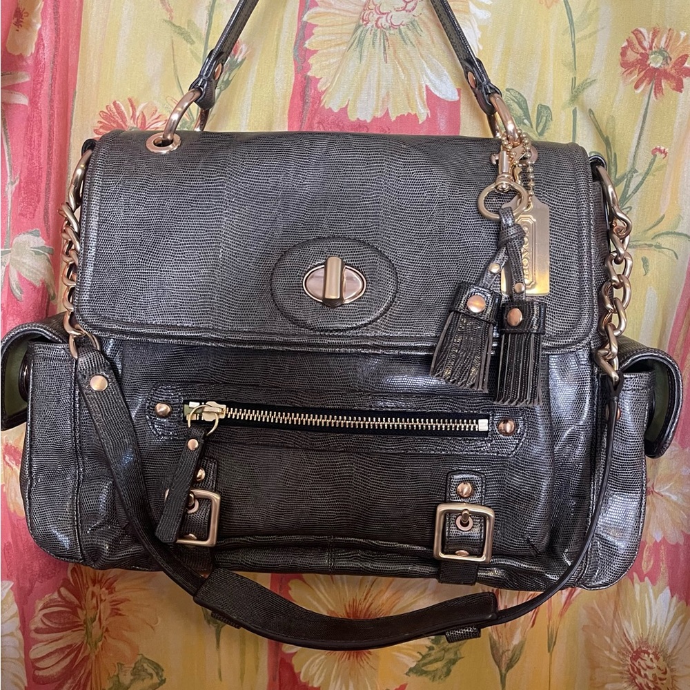 COACH Sydney SE Exotic Lizard Embossed Leather Turn lock Satchel. Stunning NWOT